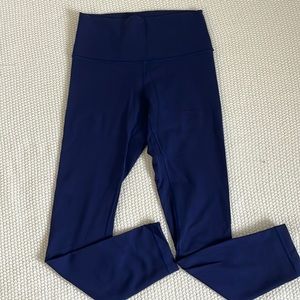 Lululemon 7/8 luon tights - size 6